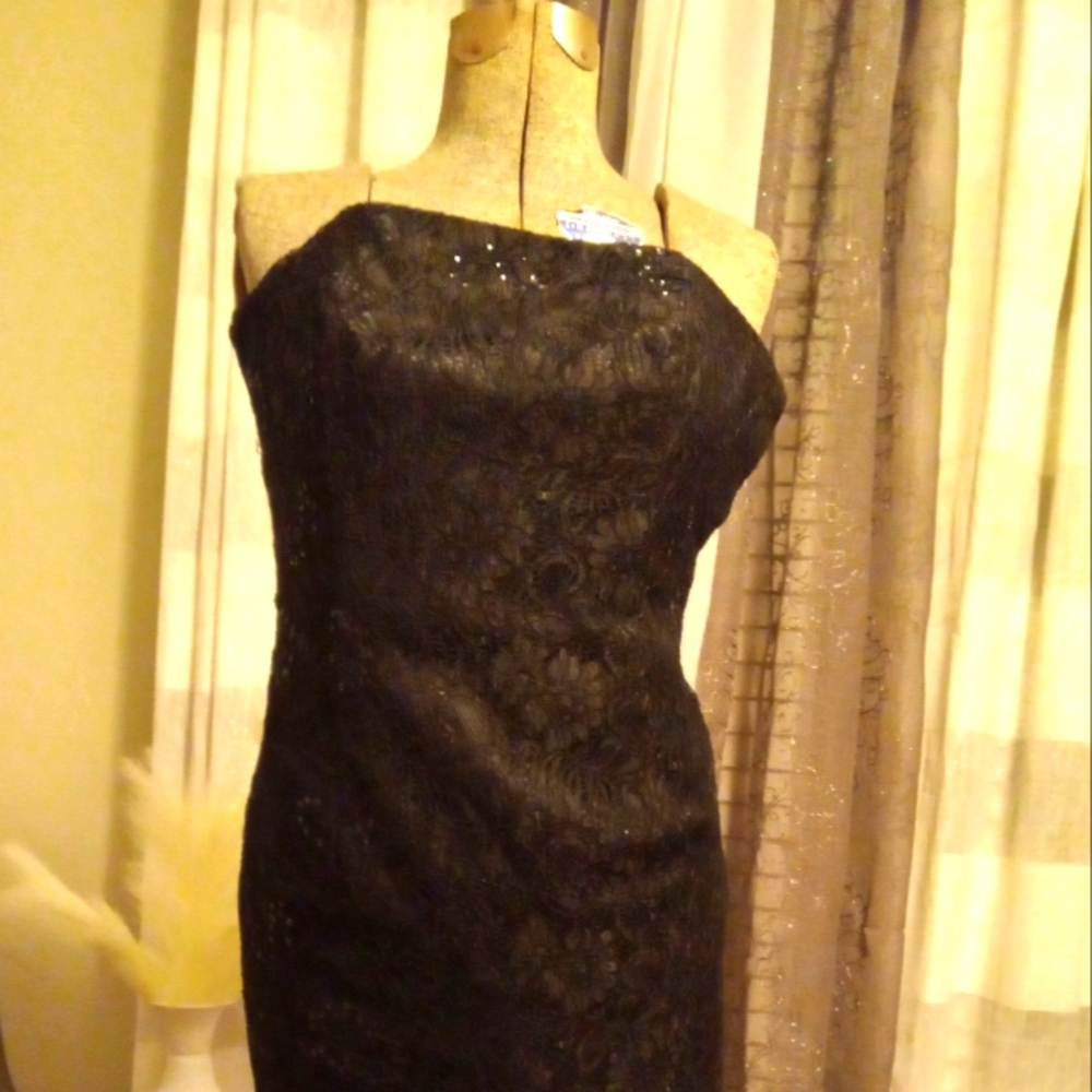Ladies strapless cocktail dress